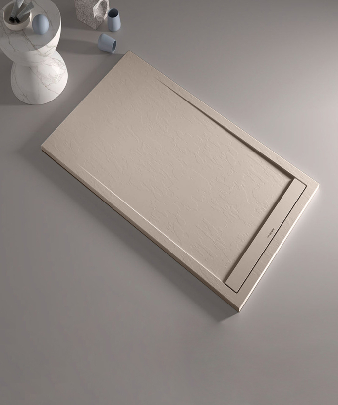 Piatto doccia Sable, finitura Ardesia Stone SMART, griglia colorata