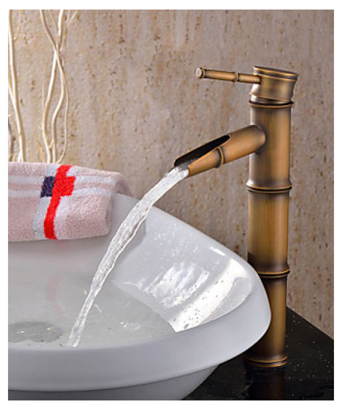 Robinet de lavabo antique en forme de bambou
