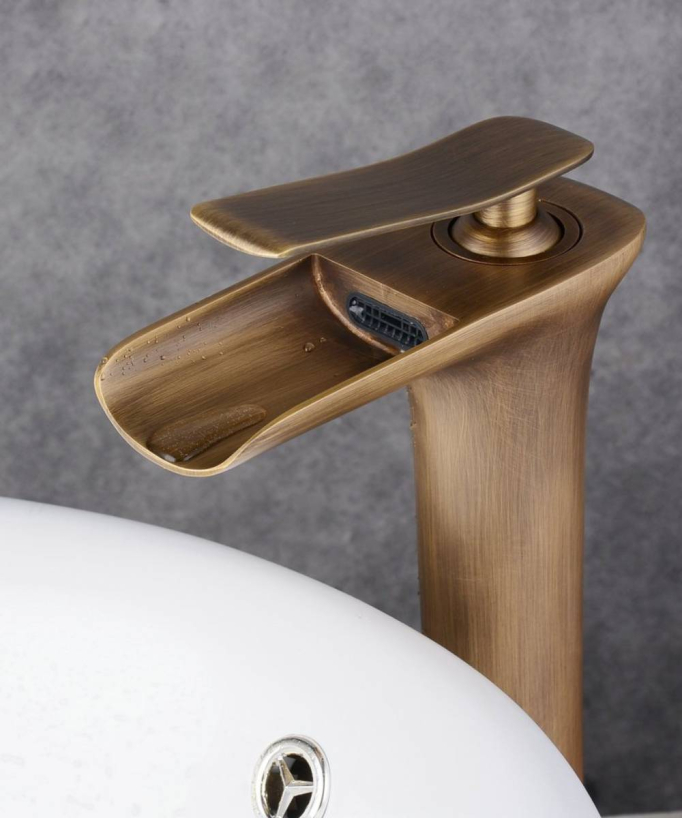 Robinet pour vasque antique laiton finition bronze
