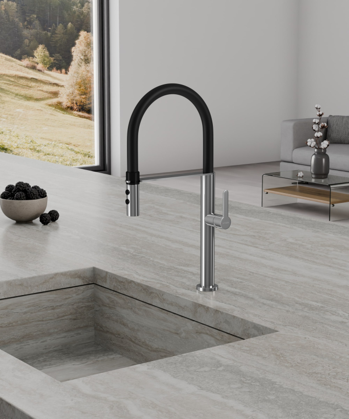 Miscelatore monocomando alto per lavello con doccetta - Cromo e nero