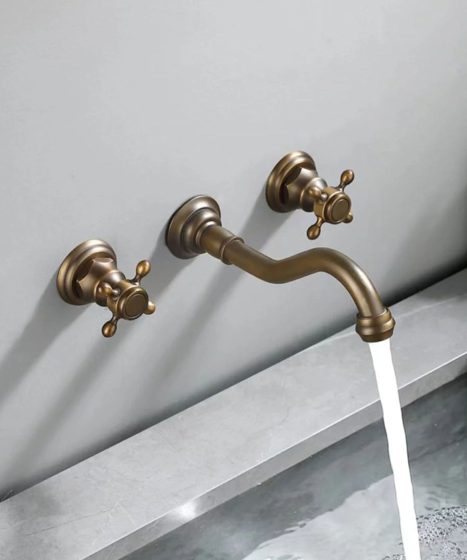 Rubinetto per lavabo a parete stile vintage bronzo