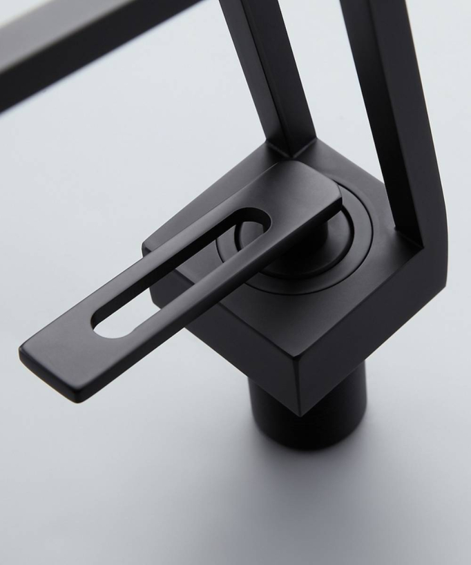 Miscelatore monocomando di design per lavabo - Nero opaco