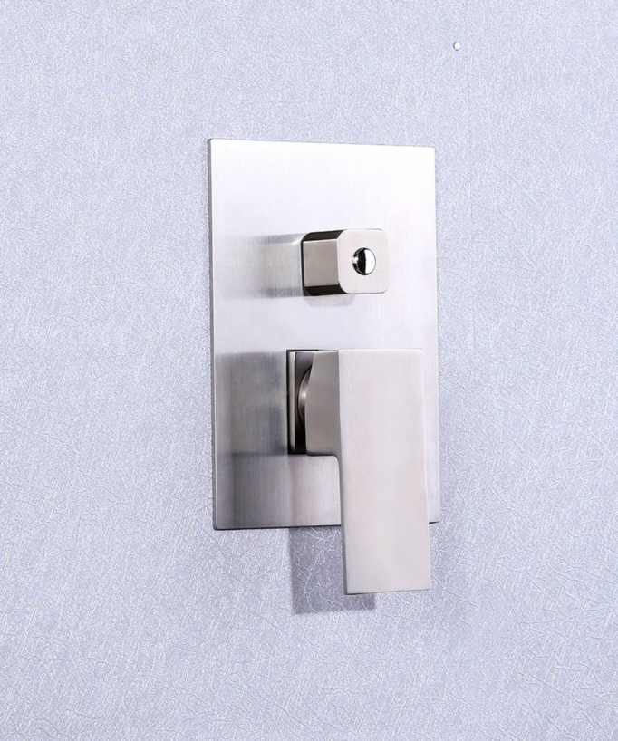 Soffione a LED in acciaio inox e doccetta in nichel spazzolato