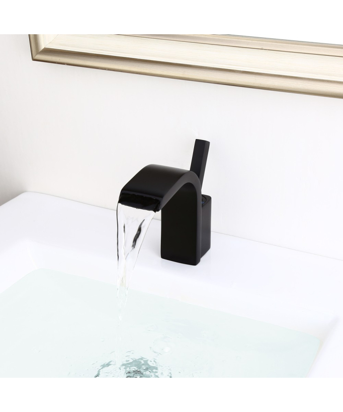 Miscelatore monocomando moderno per lavabo con maniglia in ottone massiccio Nero
