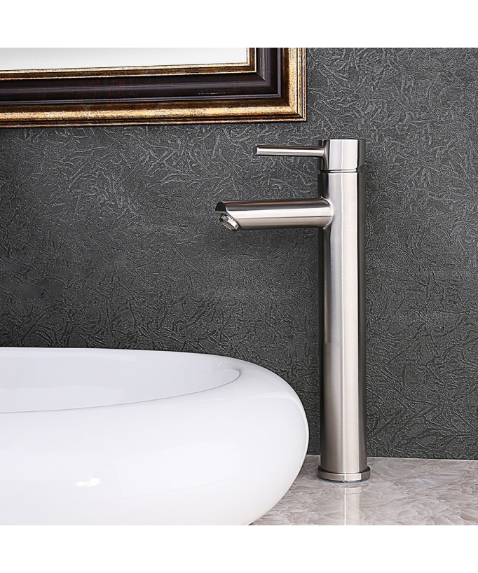 Sofisticato rubinetto per lavabo da bagno alto in acciaio inossidabile e nichel spazzolato