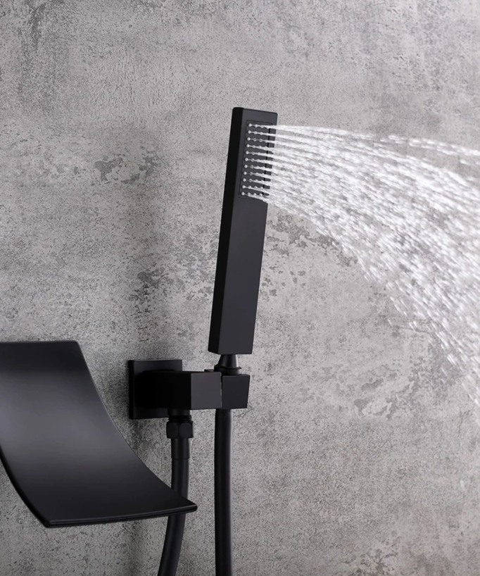 Rubinetto miscelatore per vasca-doccia da incasso Nero - Matera